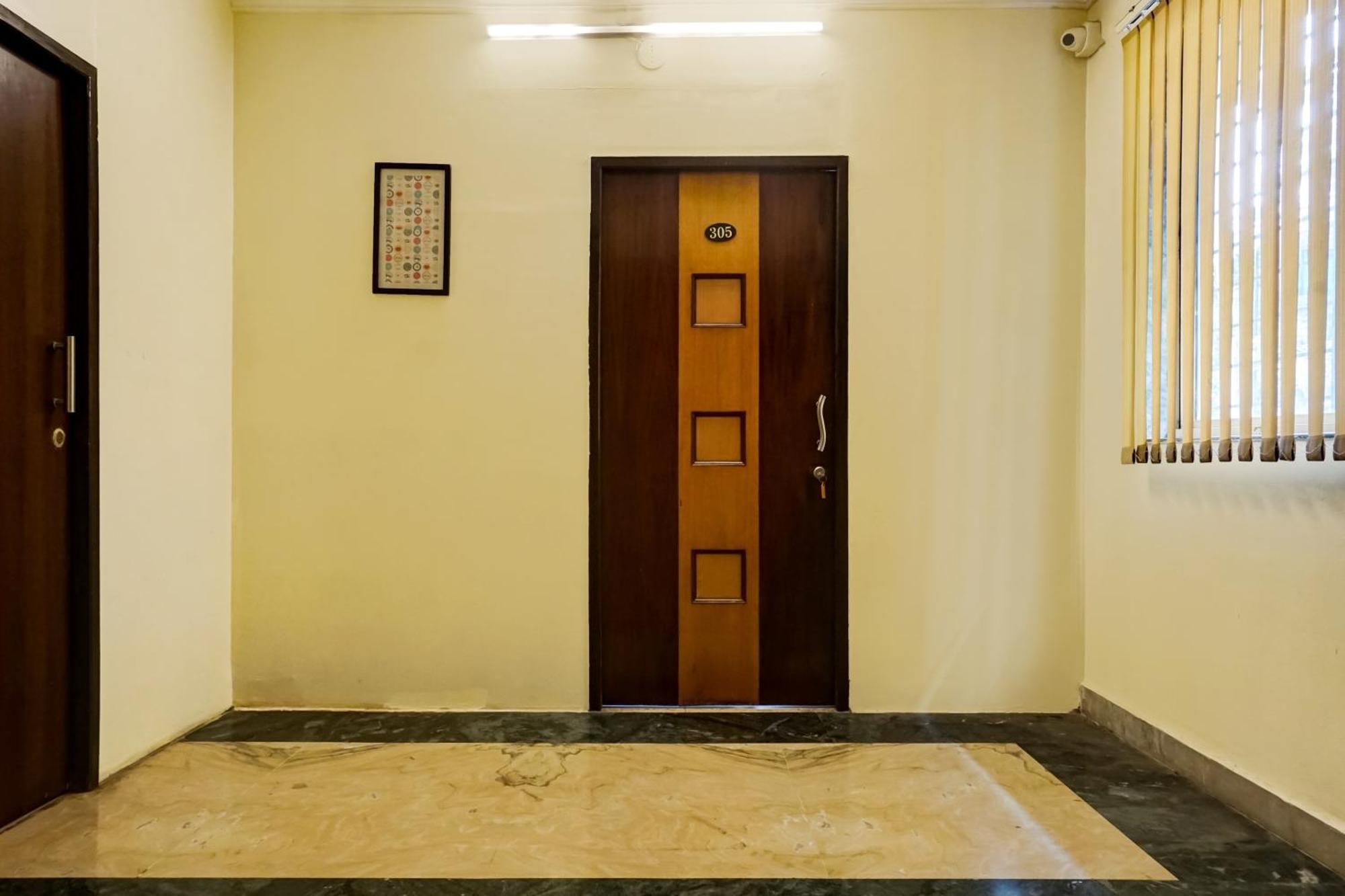 Hotel Galaxy Residency Kalyani Nagar Pune Extérieur photo